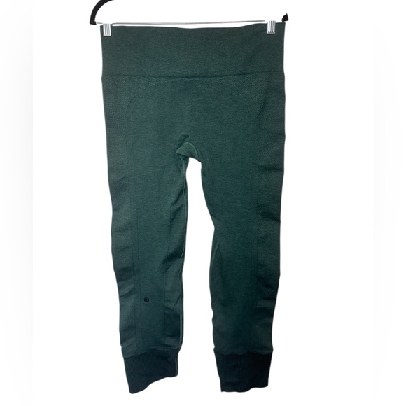 Lululemon Ebb to Street Seamless Pants Green - Picture 3 of 9